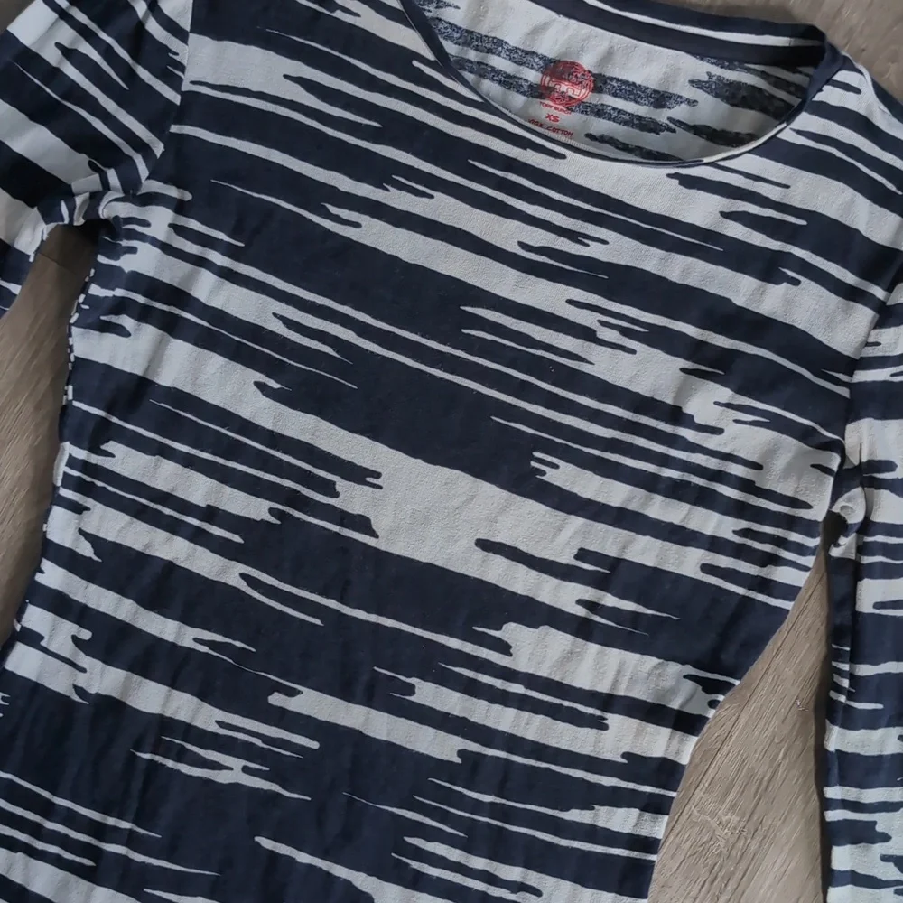 Tory Burch Striped Black and White Women's Top - Picture 2 of 3